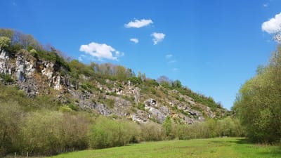 ÉCHAPPÉE VERTE : Du Rail aux Rochers en Belgique - Wekty